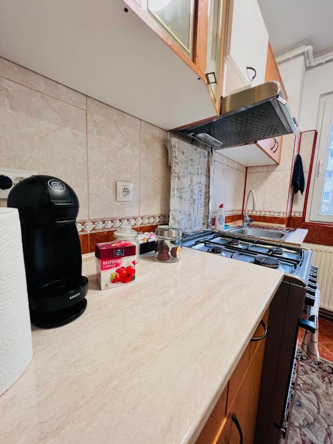 House24 Gari Appartamento Braşov Esterno foto